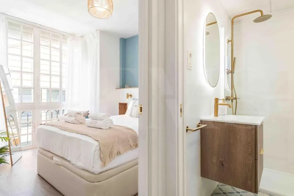Chic Quiet Apartment Near The Center By Rems Malaga Spain