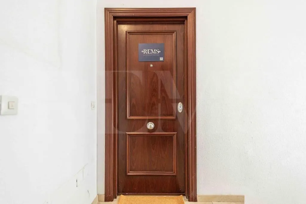Chic Quiet Apartment Near The Center By Rems Malaga