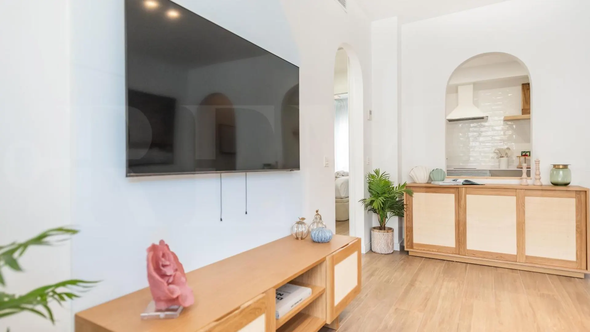 Chic Quiet Apartment Near The Center By Rems Malaga